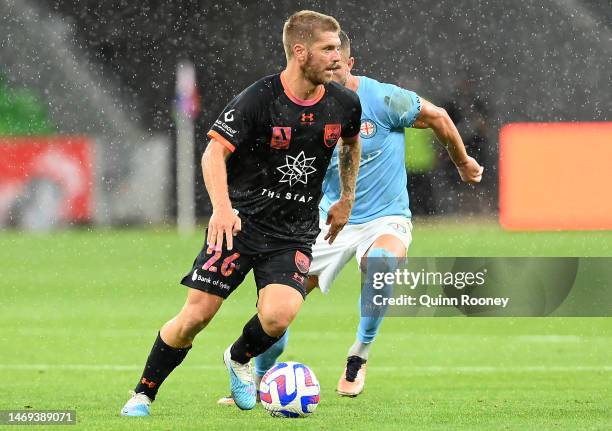 Luke Brattan of Sydney FC controls the ball during the round 18 A-League Men's match between Melbourne City and Sydney FC at AAMI Park, on February...