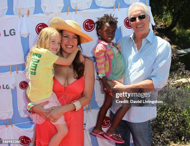 Actress Joely Fisher, husband Christopher Duddy and daughters True Harlow Fisher-Duddy and Olivia Luna Fisher-Duddy attend LG's "20 Magic Minutes: A...