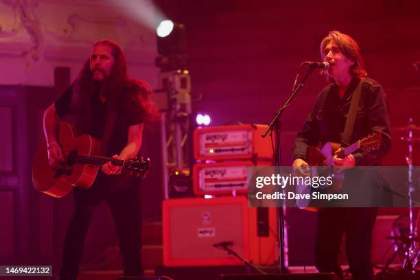 Iain Harvie and Justin Currie of Del Amitri perform at Auckland Town Hall on February 25, 2023 in Auckland, New Zealand.