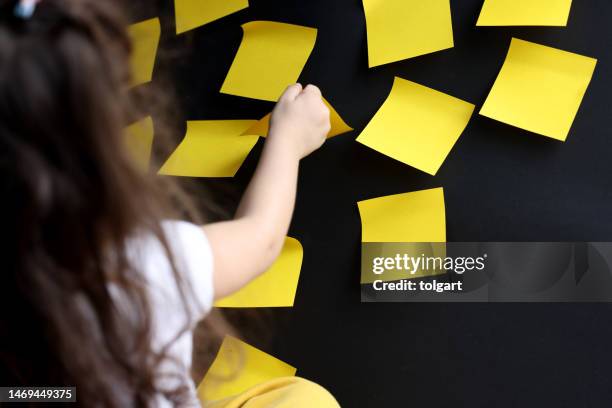 Sticky Note Child 161 Child With Sticky Notes Stock Photos, High-Res Pictures, and Images ...