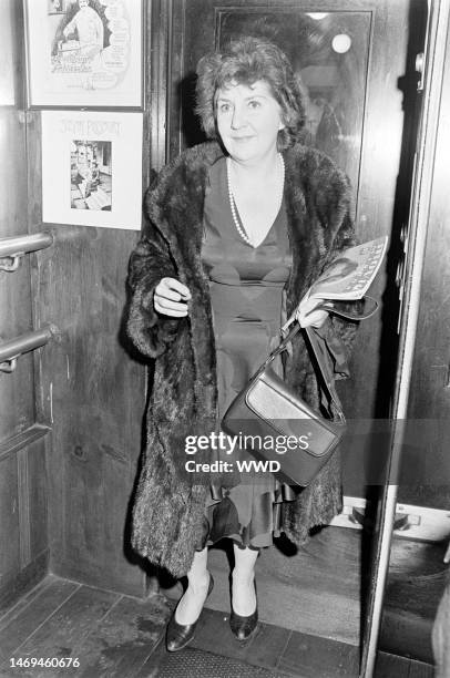 Maureen Stapleton attends a farewell party for outgoing New York City Mayor John Lindsay at Gallagher's in Manhattan on December 26, 1973.