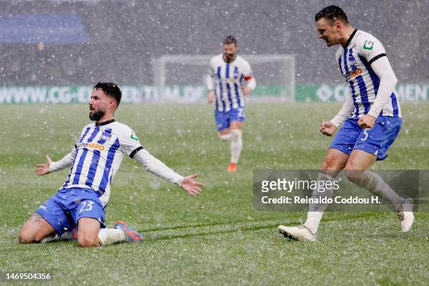 Marco Richter of Hertha BSC celebrates after scoring their sides first goal during the Bundesliga match between Hertha BSC and FC Augsburg at...