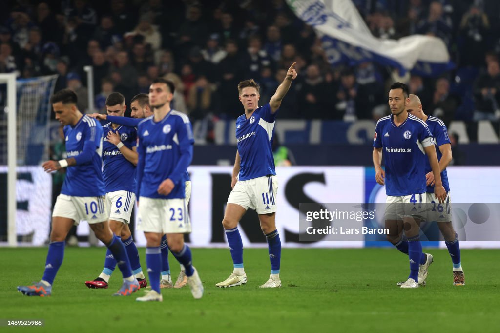 FC Schalke 04 v VfB Stuttgart - Bundesliga