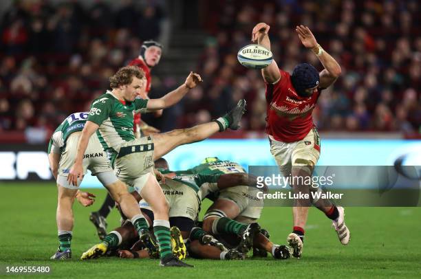 George Martin of Leicester Tigers charges down the kick of Joe Powell of London Irish during the Gallagher Premiership Rugby match between London...