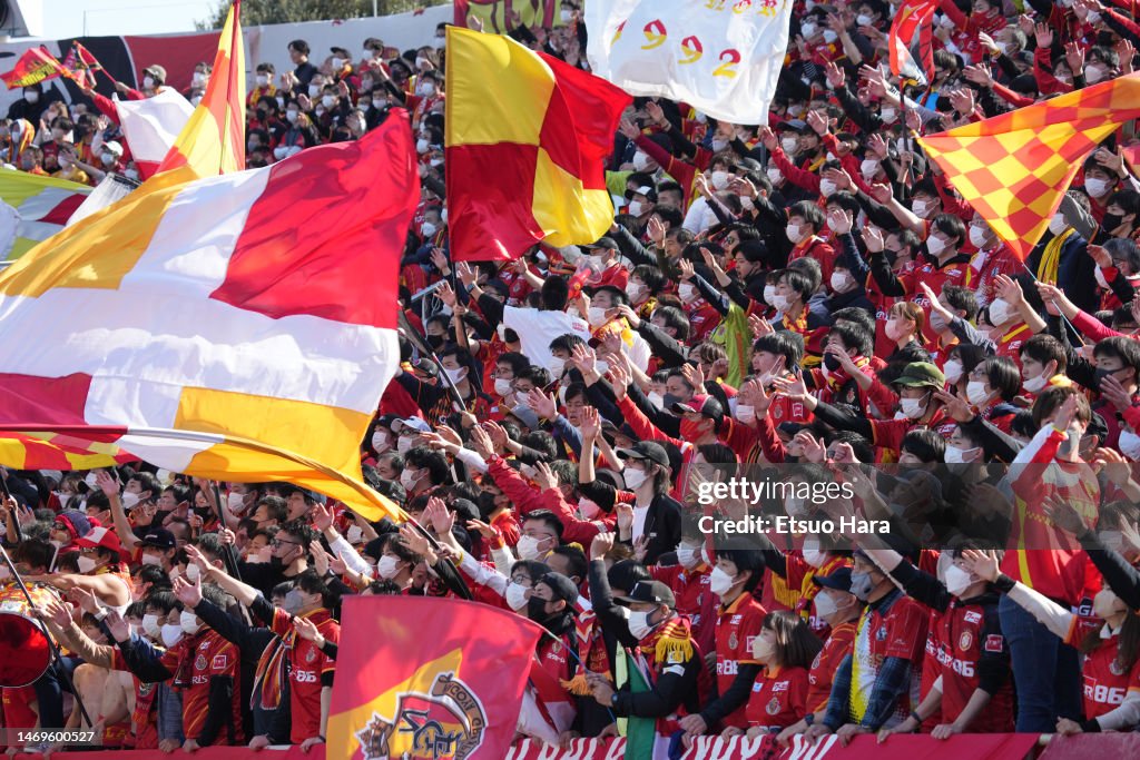 Yokohama FC v Nagoya Grampus - J.LEAGUE Meiji Yasuda J1