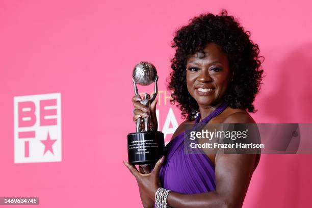 Outstanding Actress In A Motion Picture award winner Viola Davis poses in the press room during the 54th NAACP Image Awards at Pasadena Civic...