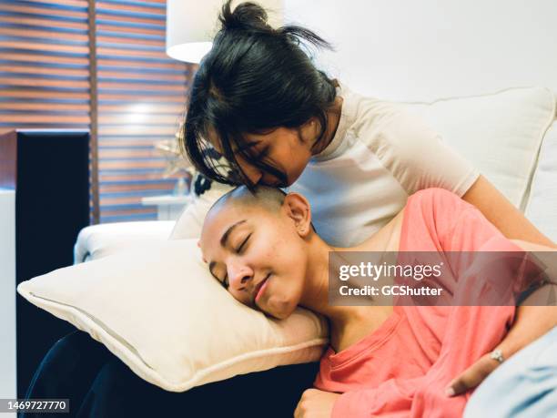 support, care and companionship - selfless stock pictures, royalty-free photos & images