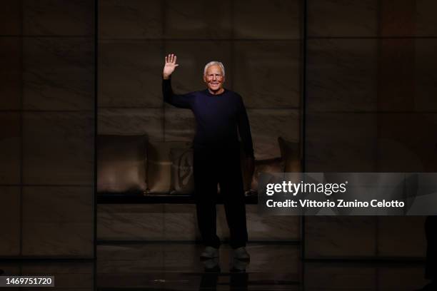 Fashion designer Giorgio Armani acknowledges the applause of the audience at the Giorgio Armani fashion show during the Milan Fashion Week Womenswear...