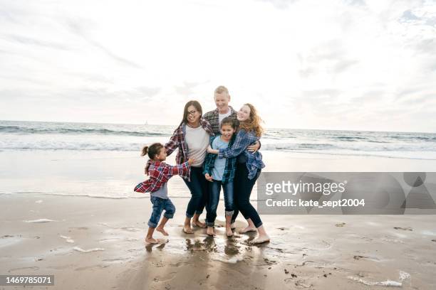 quality time with your family - family five people stock pictures, royalty-free photos & images
