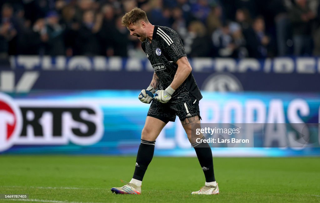 FC Schalke 04 v VfB Stuttgart - Bundesliga