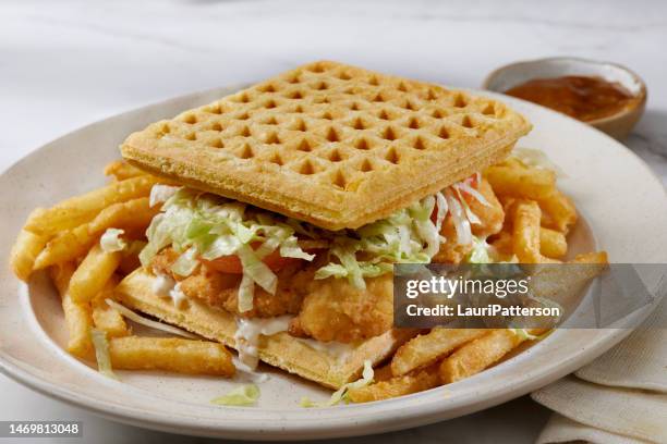 fried chicken waffle sandwich - diner plates stock pictures, royalty-free photos & images