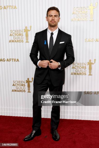 Theo James attends the 29th Annual Screen Actors Guild Awards at Fairmont Century Plaza on February 26, 2023 in Los Angeles, California.