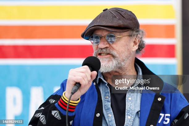 Michael Rooker Auto 7,728 Mars (Actor) Stock Photos, High-Res Pictures, and Images - Getty ...