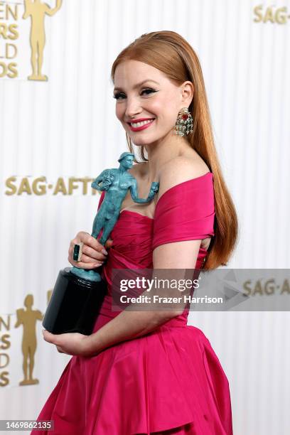 Jessica Chastain, recipient of the Female Actor in a Television Movie or Limited Series award for "George & Tammy," poses in the press room during...