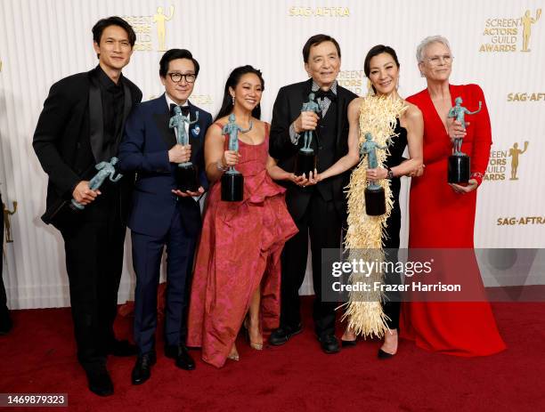 Harry Shum Jr., Ke Huy Quan, Stephanie Hsu, James Hong, Michelle Yeoh, and Jamie Lee Curtis, recipients of the Outstanding Performance by a Cast in a...