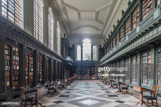 library interior, oxford university, oxford, england - bibliothek stock-fotos und bilder