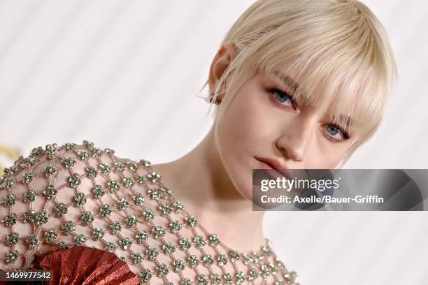 Julia Garner attends the 29th Annual Screen Actors Guild Awards at Fairmont Century Plaza on February 26, 2023 in Los Angeles, California.