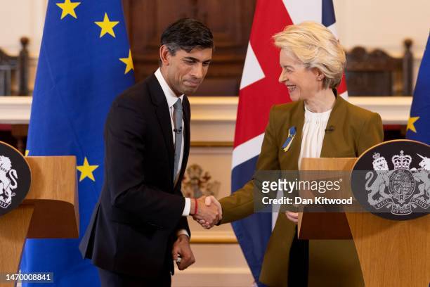 Prime Minister Rishi Sunak and EU Commission President Ursula von der Leyen shake hands as they hold a press conference at Windsor Guildhall on...