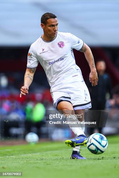 Jesús Dueñas of Juarez FC kicks the ball during a 9th round match between Cruz Azul and FC Juarez as part of Torneo Clausura 2023 Liga MX at Azteca...