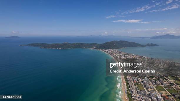 coastal region with buildings and houses and mountain in the background - mata atlantica stock pictures, royalty-free photos & images