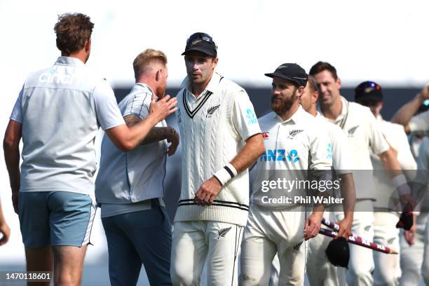 Tim Southee of New Zealand leads the field off the pitch during day five of the Second Test Match between New Zealand and England at Basin Reserve on...