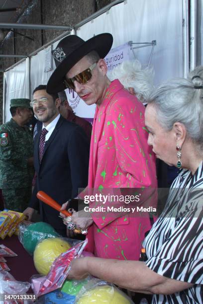 Edgar Smolensky, also known as Edy Smol, attends the "Sí al desarme. Sí a la paz" government campaign, on February 27, 2023 in Mexico City, Mexico.