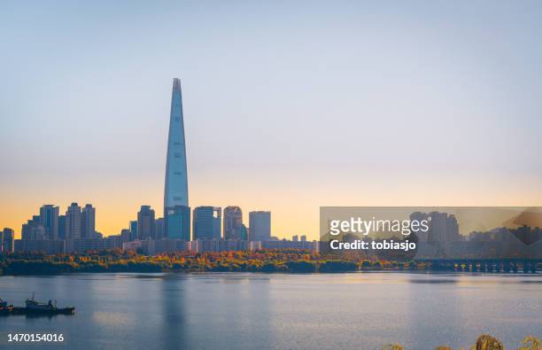 lotte world tower in seoul south korea - lotte world tower stock pictures, royalty-free photos & images
