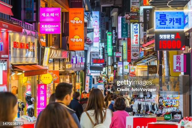 seoul crowds pedestrianised shopping streets myeongdong city nightlife korea - seoul stock pictures, royalty-free photos & images