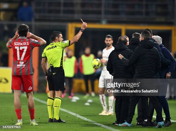 Jose Mourinho, Head Coach of AS Roma, receives a red card from Referee Marco Piccinini during the Serie A match between US Cremonese and AS Roma at...