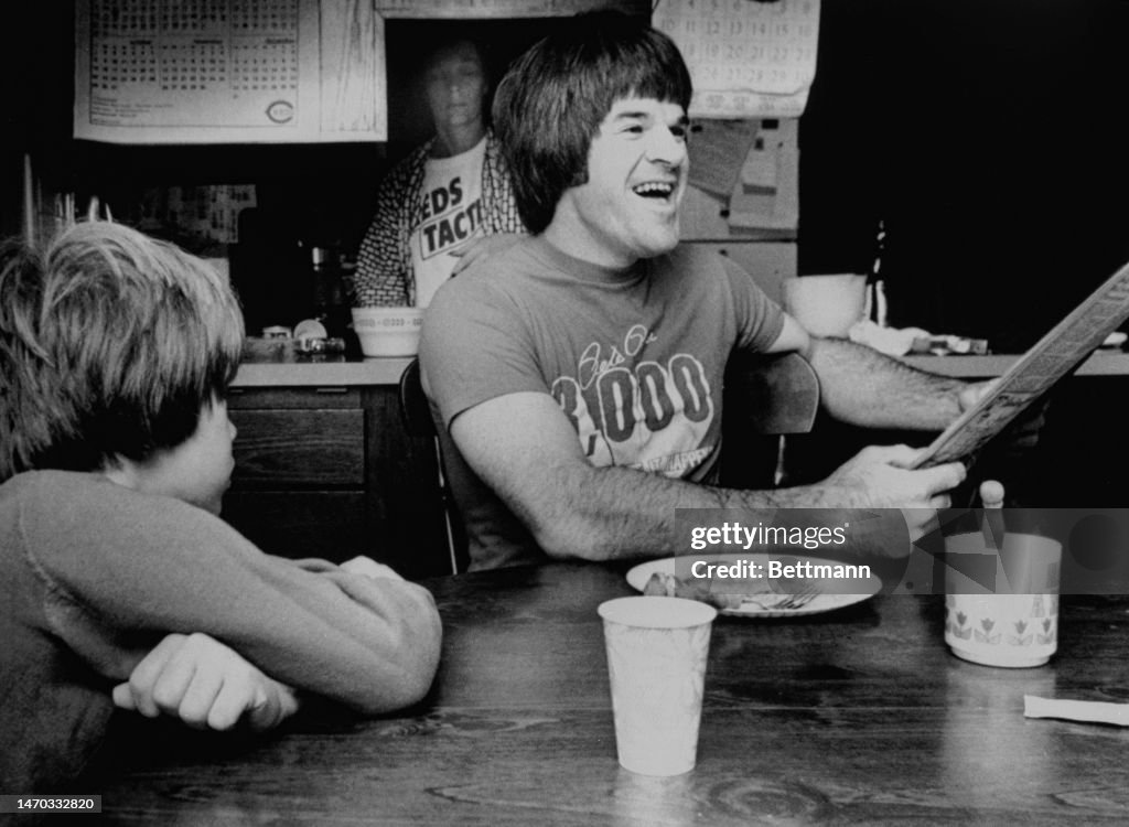 Pete Rose With Wife Karolyn And Son Pete Jr.