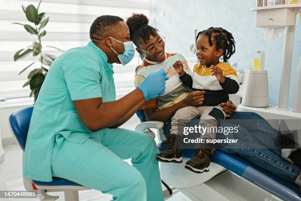 ich habe keine angst vor der prüfung - pediatric dentistry stock-fotos und bilder