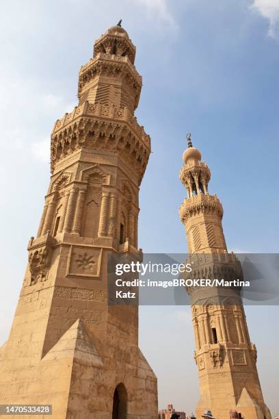 minarets from the city gate bab zuweila, old city, cairo, egypt - porta da cidade imagens e fotografias de stock