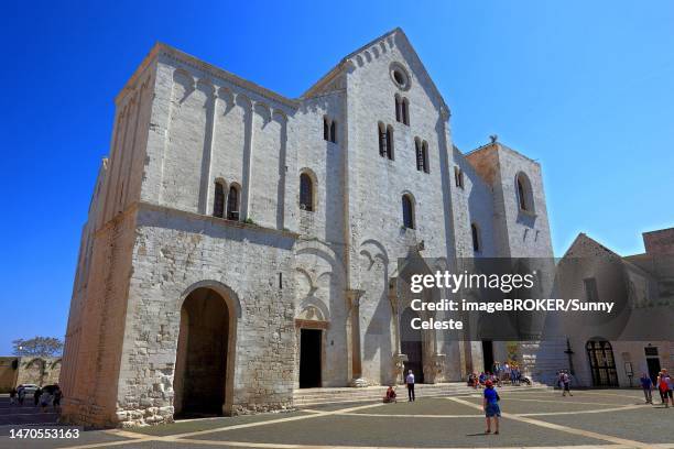 basilica of san nicola, basilica of st. nicholas of myra, bari, puglia, italy - st nicholas cathedral stock-fotos und bilder
