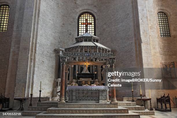 interior of the basilica of san nicola, basilica of st. nicholas of myra, bari, apulia, italy - st nicholas cathedral stock-fotos und bilder