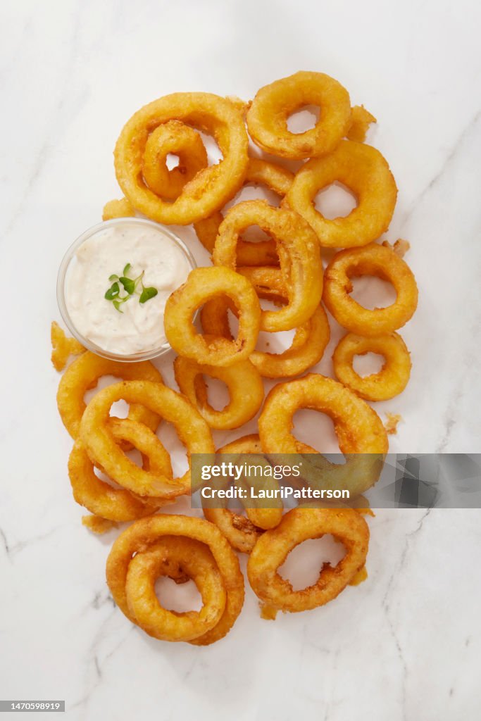 Onion Rings with Creamy Ranch Dip