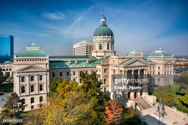 building exterior of the indianapolis state house, indiana, usa - local government official stock pictures, royalty-free photos & images