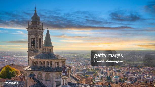 aerial view of the city of bergamo alta during sunset, bergamo city of italian culture 2023 - bergamo alta stock pictures, royalty-free photos & images