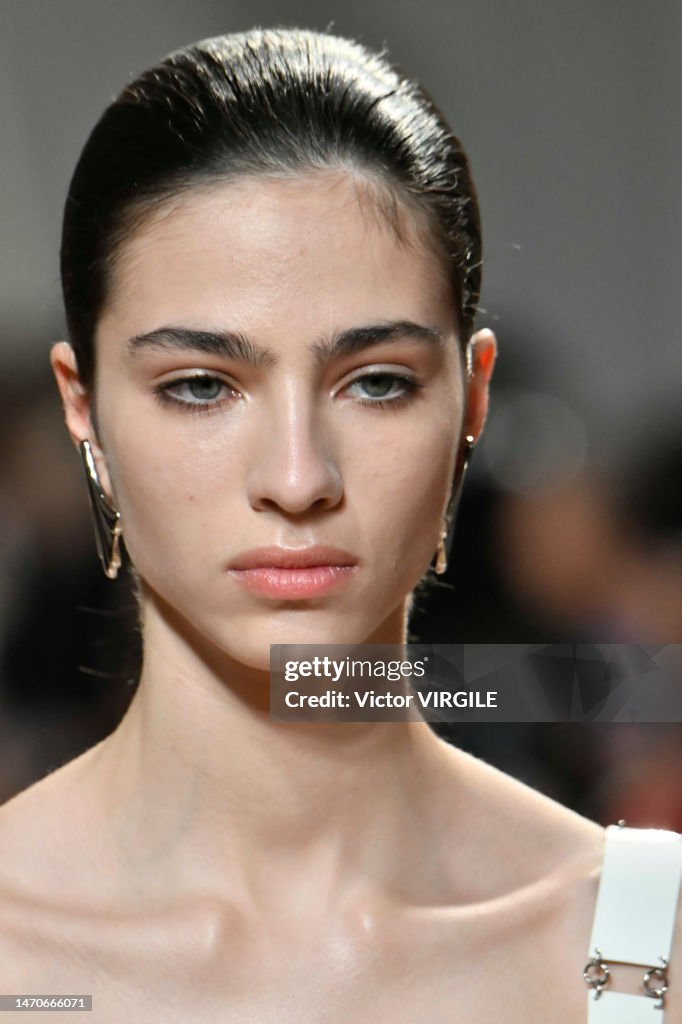 A model walks the runway during the Paco Rabanne Ready to Wear... News ...