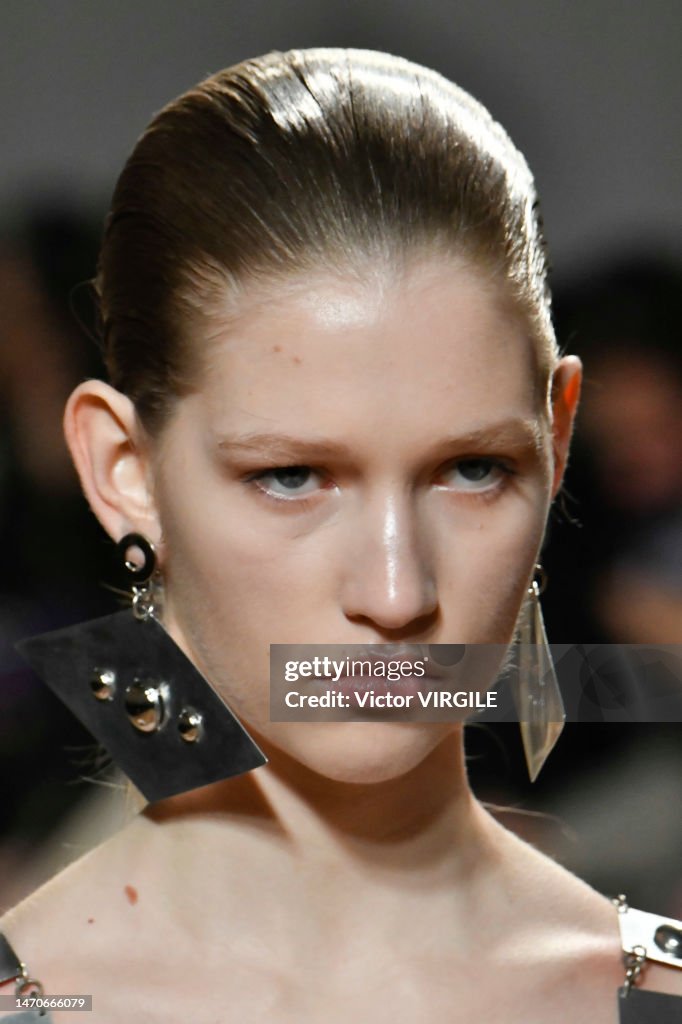 A model walks the runway during the Paco Rabanne Ready to Wear... News ...