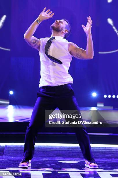 Tv host Alessandro Cattelan attends "Stasera C'è Cattelan" Tv Show on March 01, 2023 in Milan, Italy.