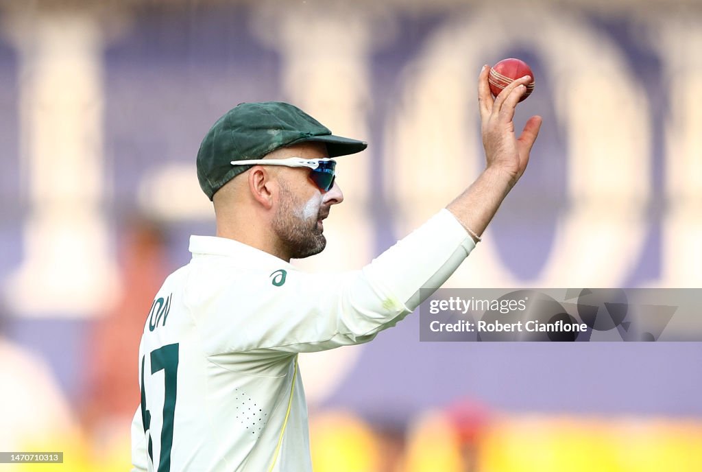 India v Australia - 3rd Test: Day 2