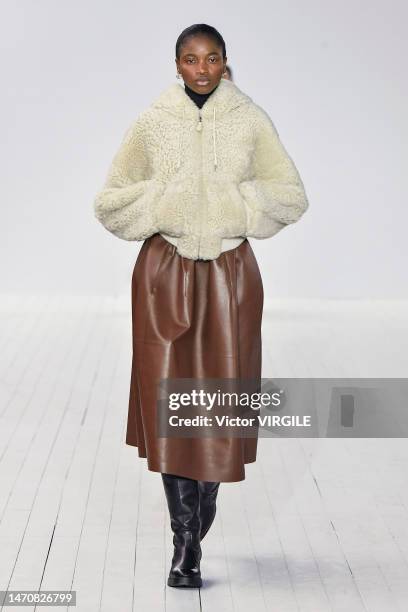 Model walks the runway during the Chloe Ready to Wear Fall/Winter 2023-2024 fashion show as part of the Paris Fashion Week on March 2, 2023 in Paris,...