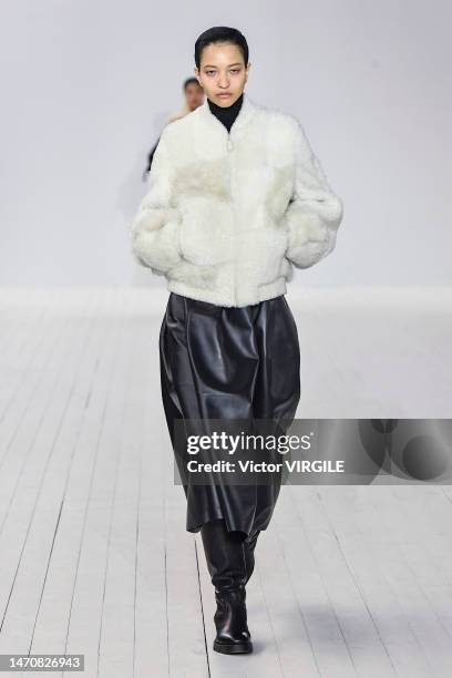 Model walks the runway during the Chloe Ready to Wear Fall/Winter 2023-2024 fashion show as part of the Paris Fashion Week on March 2, 2023 in Paris,...