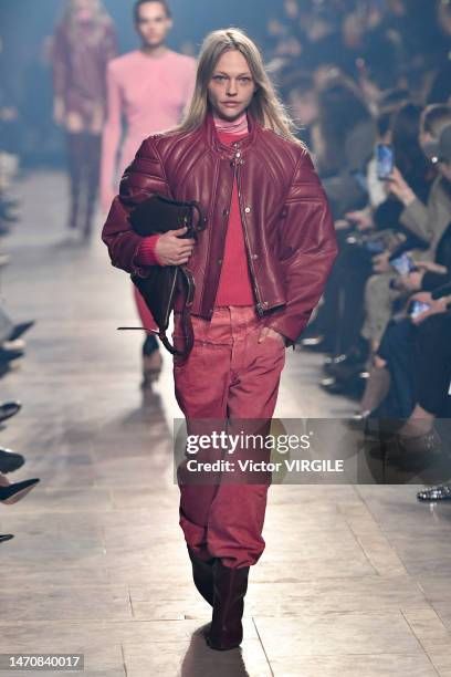 Sasha Pivovarova walks the runway during the Isabel Marant Ready to Wear Fall/Winter 2023-2024 fashion show as part of the Paris Fashion Week on...