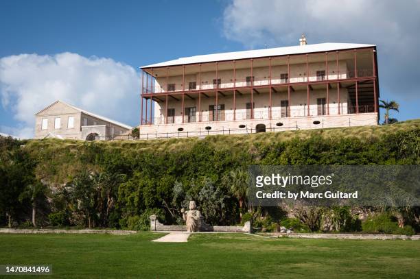 commissioner's house in the royal naval dockyard, bermuda - museum of military history stock pictures, royalty-free photos & images