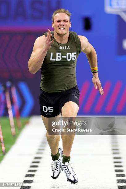 Linebacker Jack Campbell of Iowa participates in the 40-yard dash during the NFL Combine at Lucas Oil Stadium on March 02, 2023 in Indianapolis,...