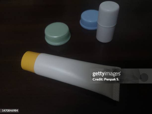 Tube Example Container Toothpaste Toothpaste Pack Photos and Premium High Res Pictures - Getty Images