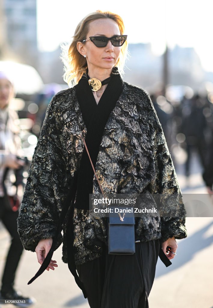Street Style - Paris Fashion Week - Womenswear Fall Winter 2023 2024 : Day Four