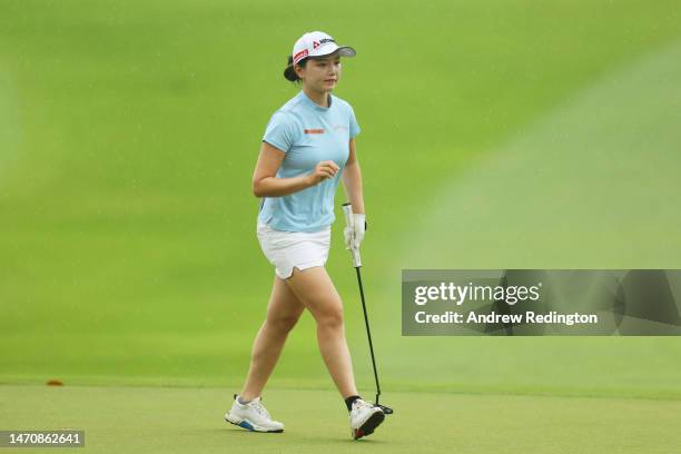 Yuting Shi of China reacts on the tenth green during Day Two of the HSBC Women's World Championship at Sentosa Golf Club on March 03, 2023 in...