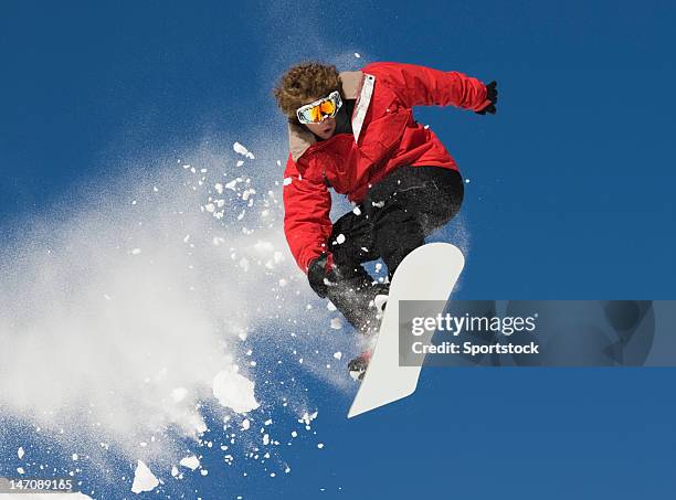 freestyle snowboard jump - freestyle snowboarding stock pictures, royalty-free photos & images